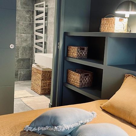 Chambre Dans Maison De Ville Avec Piscine Et Garage En Centre Ville Montpellier Extérieur photo