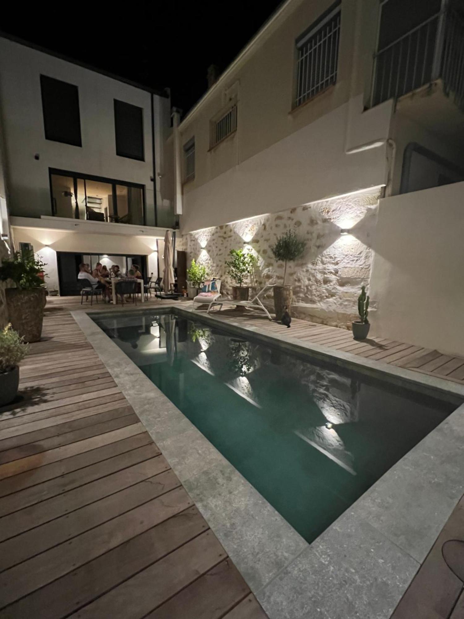 Chambre Dans Maison De Ville Avec Piscine Et Garage En Centre Ville Montpellier Extérieur photo